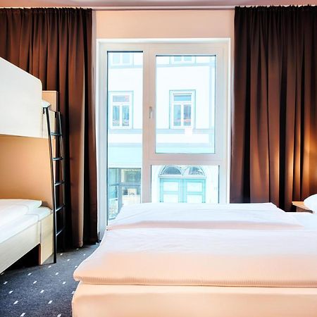B&B Hotel Άιζεναχ Εξωτερικό φωτογραφία