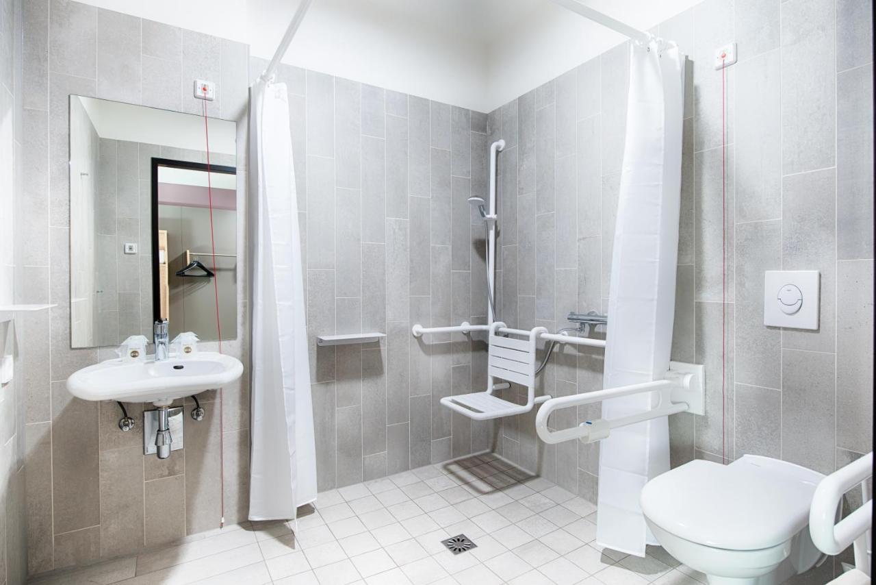 B&B Hotel Άιζεναχ Εξωτερικό φωτογραφία
